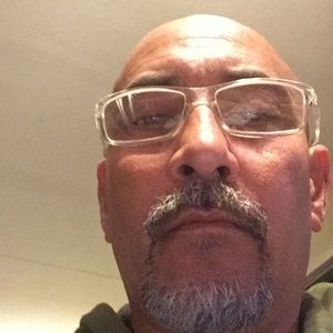 Meet your Posher, Kenneth